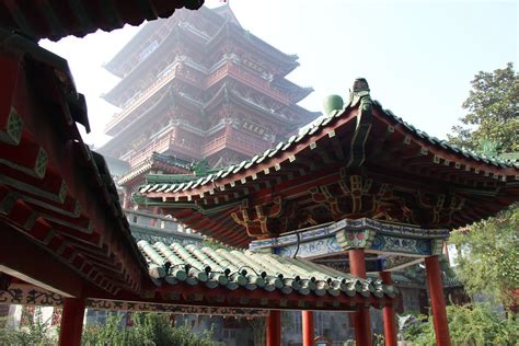  Tengwangge Paviljongen - En flygande pagoda som susar genom historien!